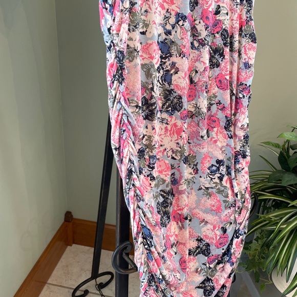 SOLD Motherhood Maternity Flowered fitted Dress Medium - Picture 6 of 8